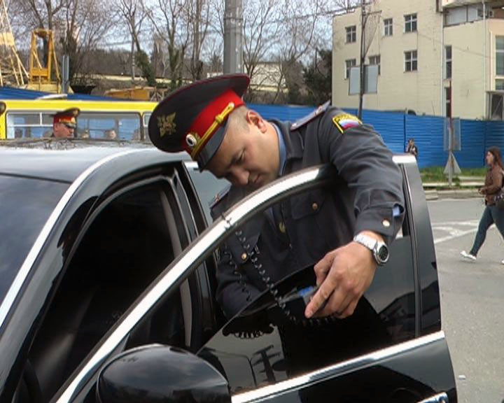 Под арест за тонировку авто, арест, тонировка