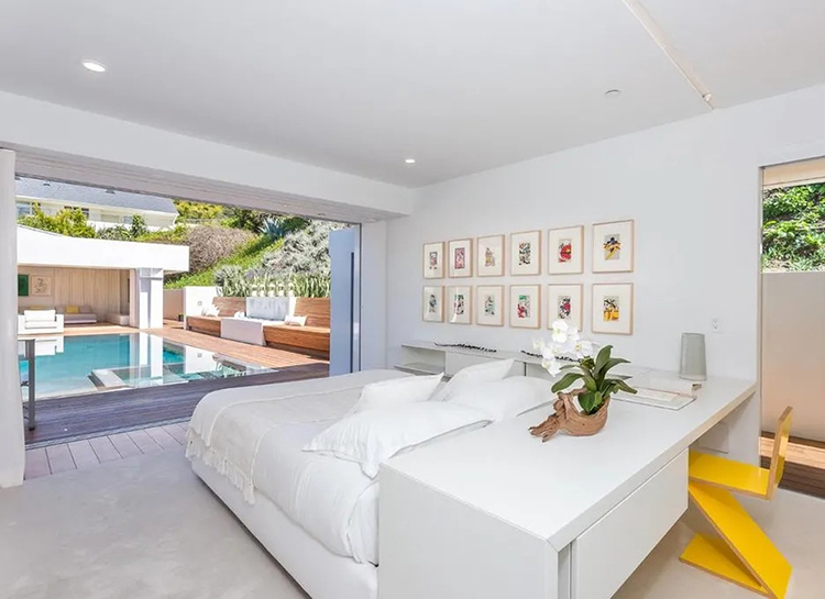 В гостях у Орландо Блума: экскурсия по "холостяцкому" дому актера, который он продает после помолвки с Кэти Перри В гостях у Орландо Блума: экскурсия по "холостяцкому" дому актера, который он продает после помолвки с Кэти Перри Стиль жизни