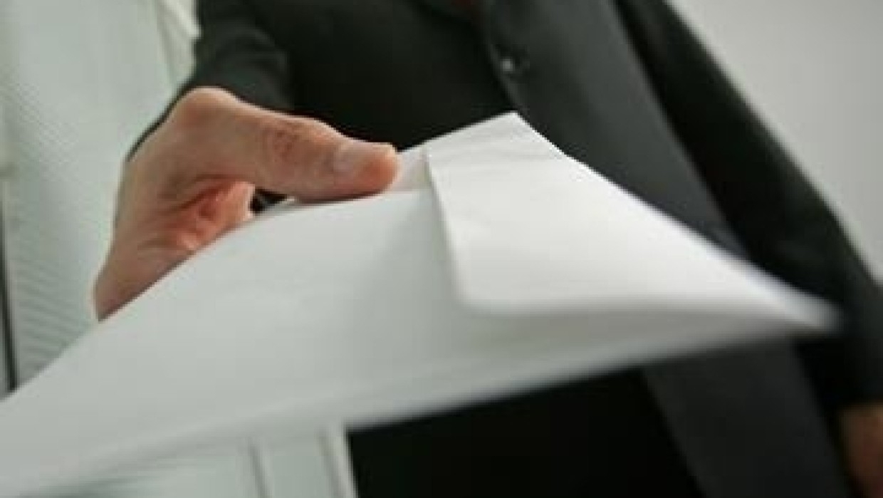 Петербургского мундепа подозревают в получении крупной взятки