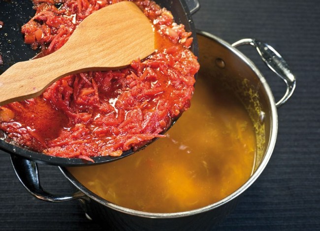 Борщ «как с мясом», но стопроцентно вегетарианский Борщ «как с мясом», но стопроцентно вегетарианский еда,пища,рецепты, борщ