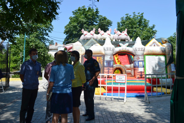 Прокуратура Севастополя проводит проверки аттракционов  1