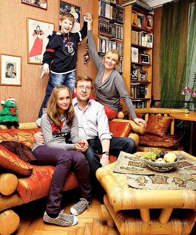 Анна Ардова: как живет за кадром харизматичная актриса Анна Ардова: как живет за кадром харизматичная актриса Звезды