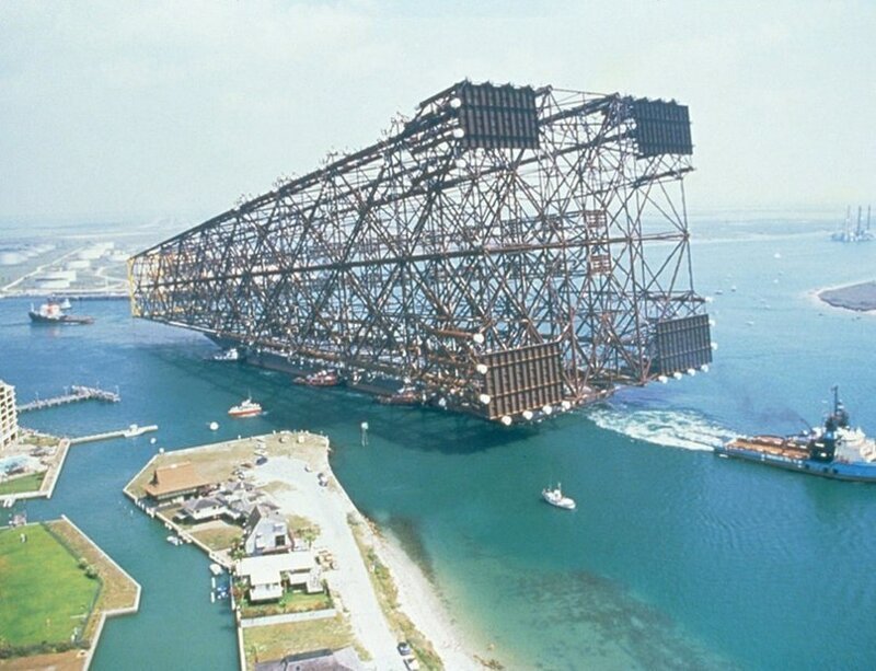 Чудеса погрузки и грузоперевозок: человек-муравей и его сила Чудеса погрузки и грузоперевозок: человек-муравей и его сила