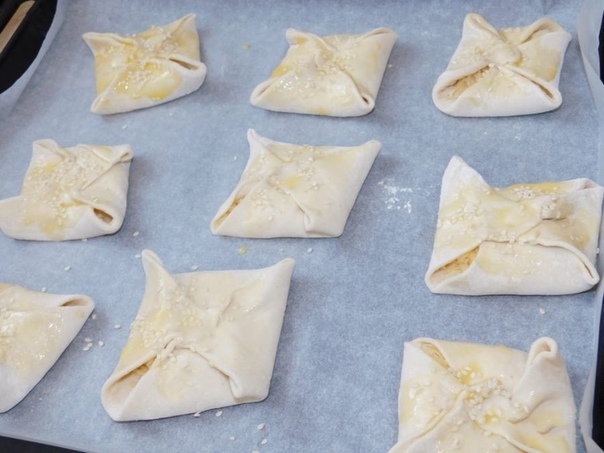 Булочки с сырной начинкой Булочки с сырной начинкой