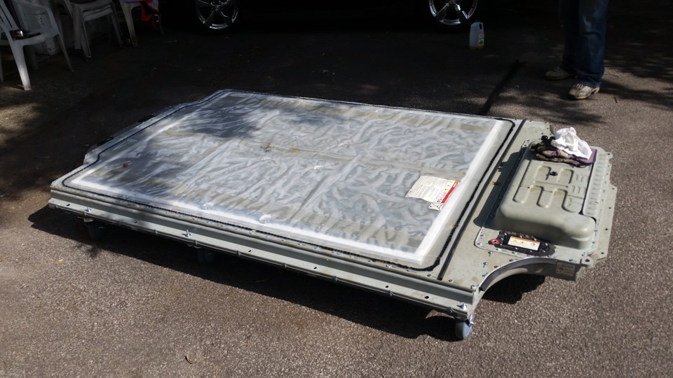 Из чего состоит батарея для Tesla Model S батарея электромобиля tesla,Марки и модели,ремонт автомобилей