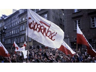 «Брежнев, введи войска!» Бжезинский, Иоанн Павел II и Валенса против советской системы в Польше