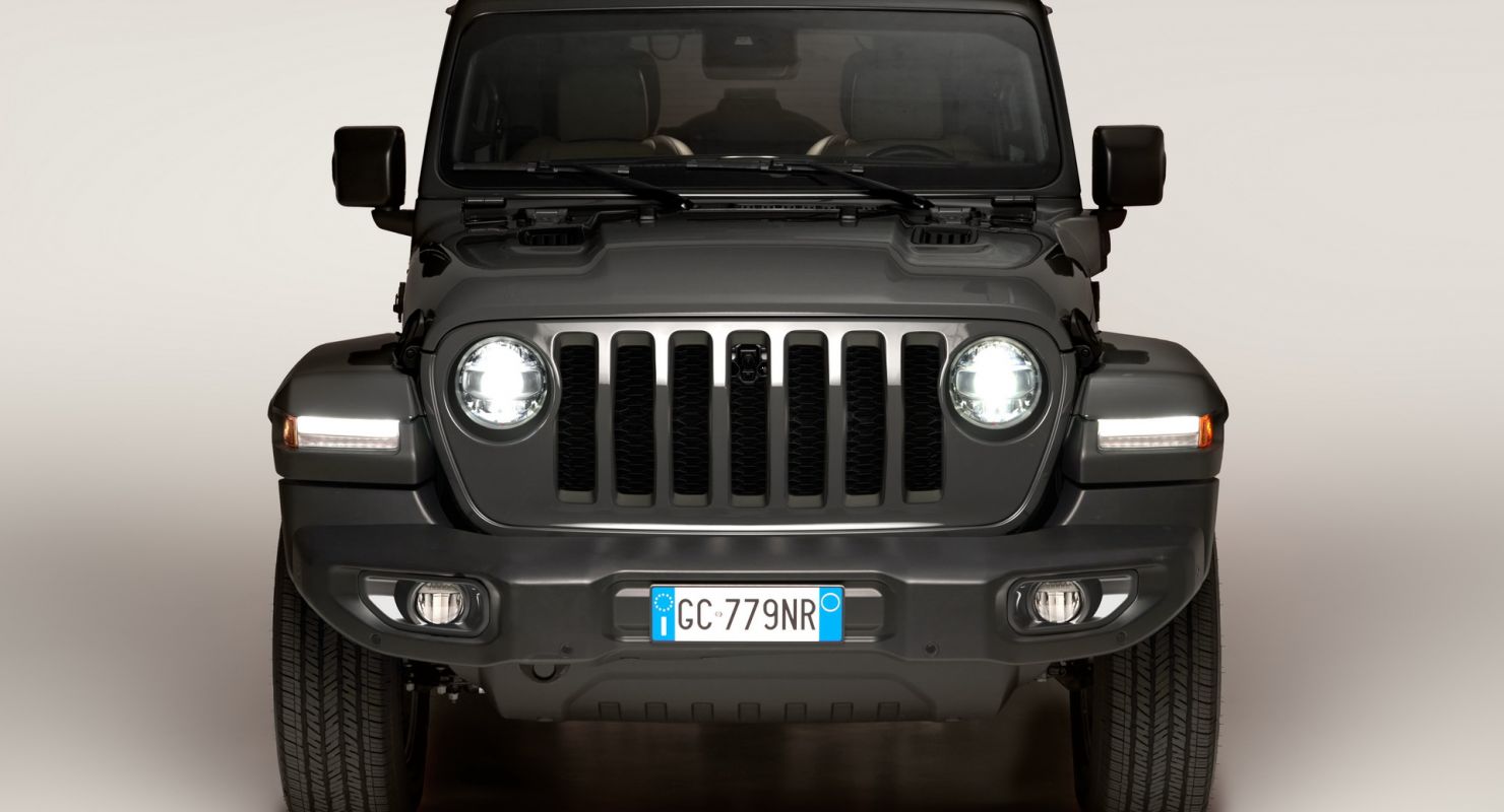 Jeep Wrangler 4xe First Edition выходит на ряд авторынков Евросоюза Автомобили