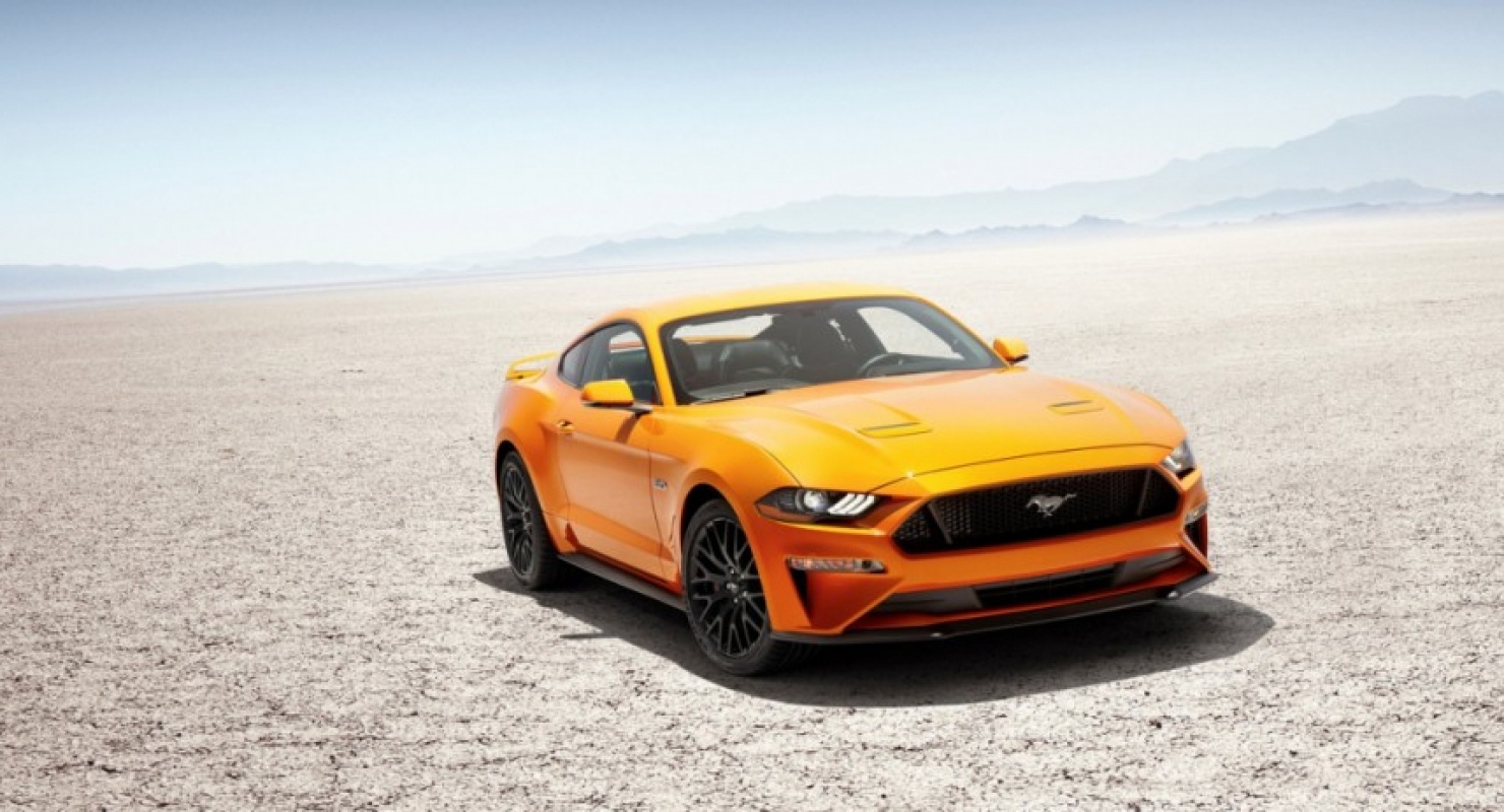 Эти хэчбеки «размажут» американские «Мустанги» и на треке, и в гонке по прямой