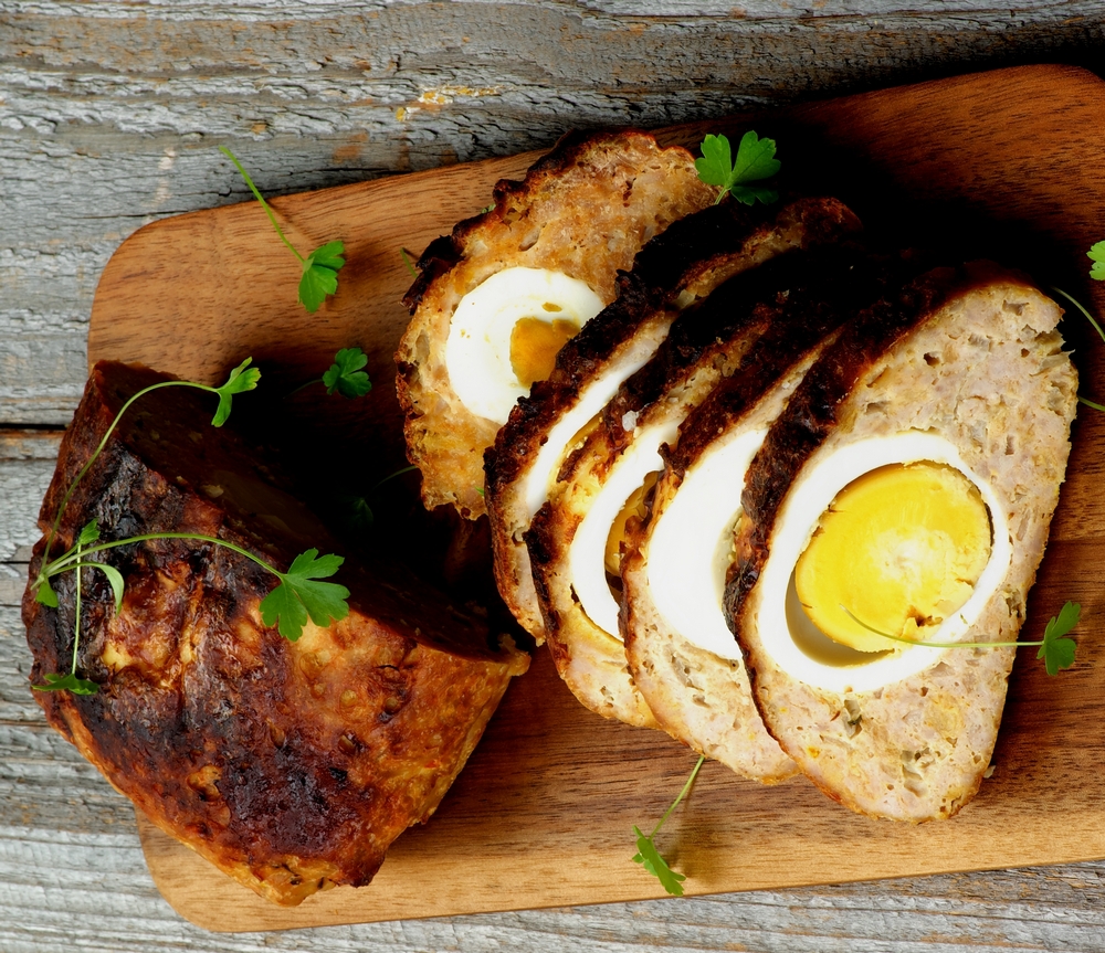 Мясной рулет с яйцом в духовке рецепт с фото
