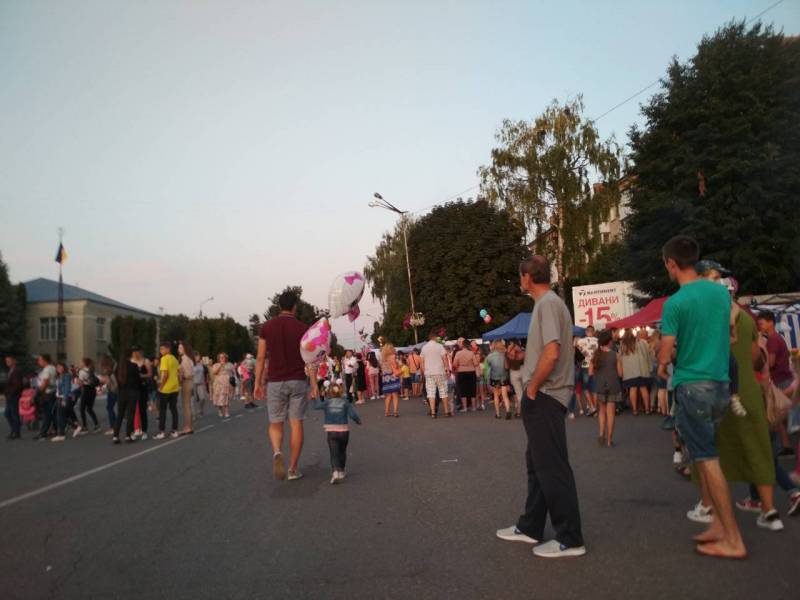 Записки Колорадского таракана. Высший пилотаж: России нет, не видно и санитаров… Записки Колорадского таракана. Высший пилотаж: России нет, не видно и санитаров… украина