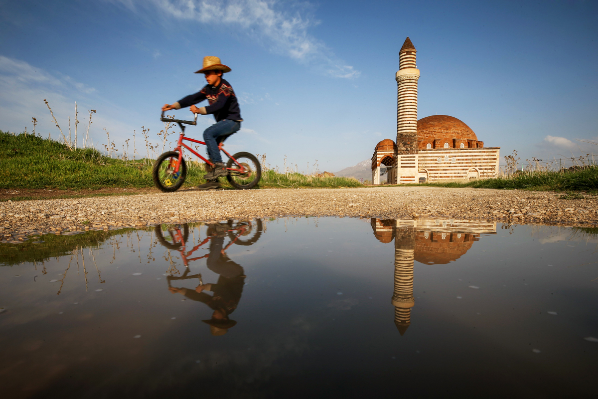 Большое путешествие: сокровища Урарту Большое путешествие: сокровища Урарту интересное,история,путешествия
