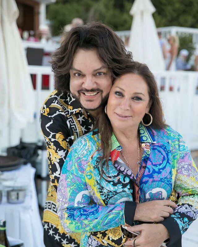 Российские звезды скорбят по Алле Вербер