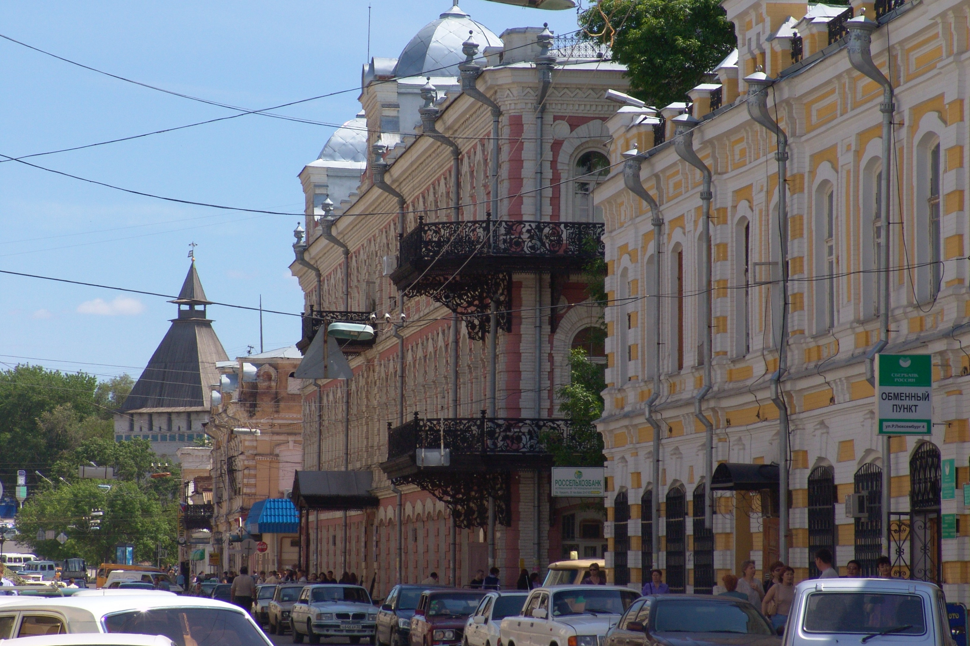 В астрахани обрушилось здание