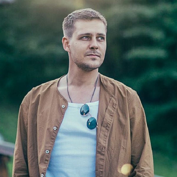 Милош Бикович объявил окончание съемок сериала о Магомаеве