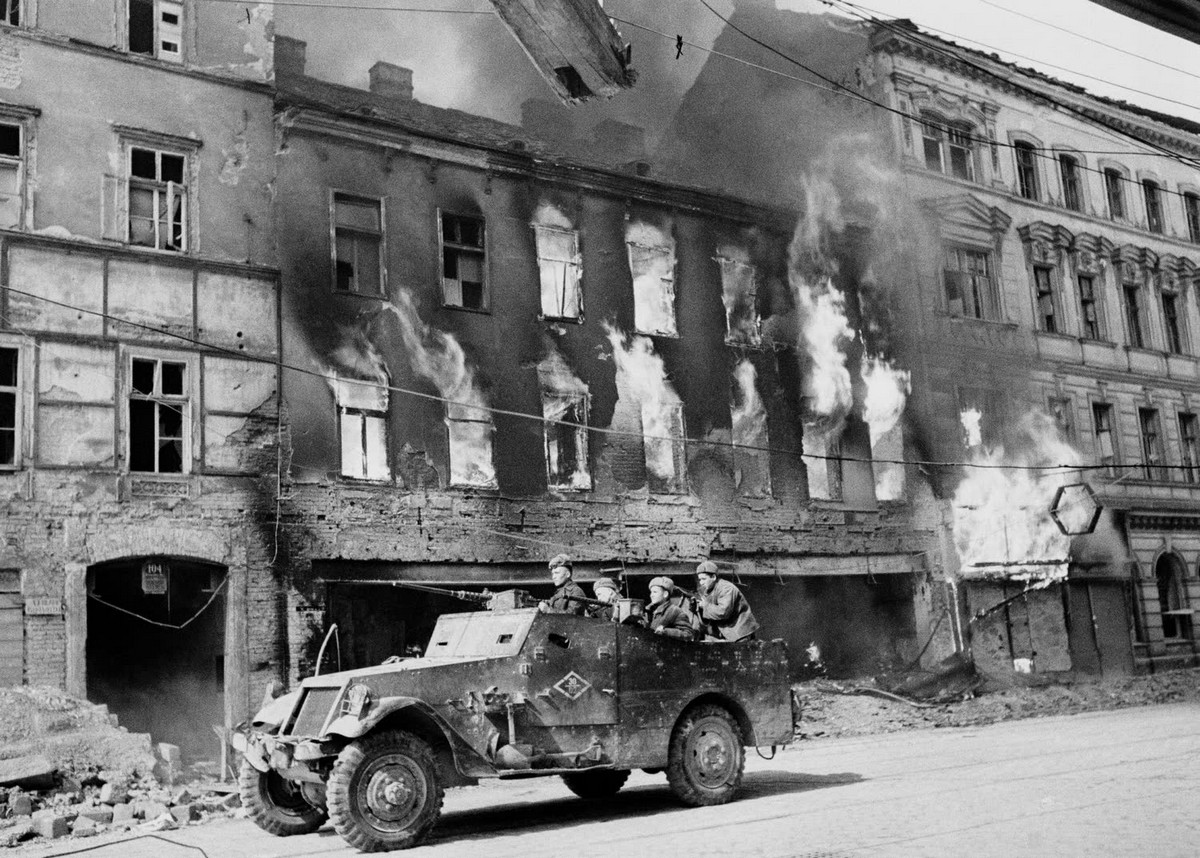 фронт и тыл Великой Отечественной на снимках советских военных фотографов haldey 1200 11