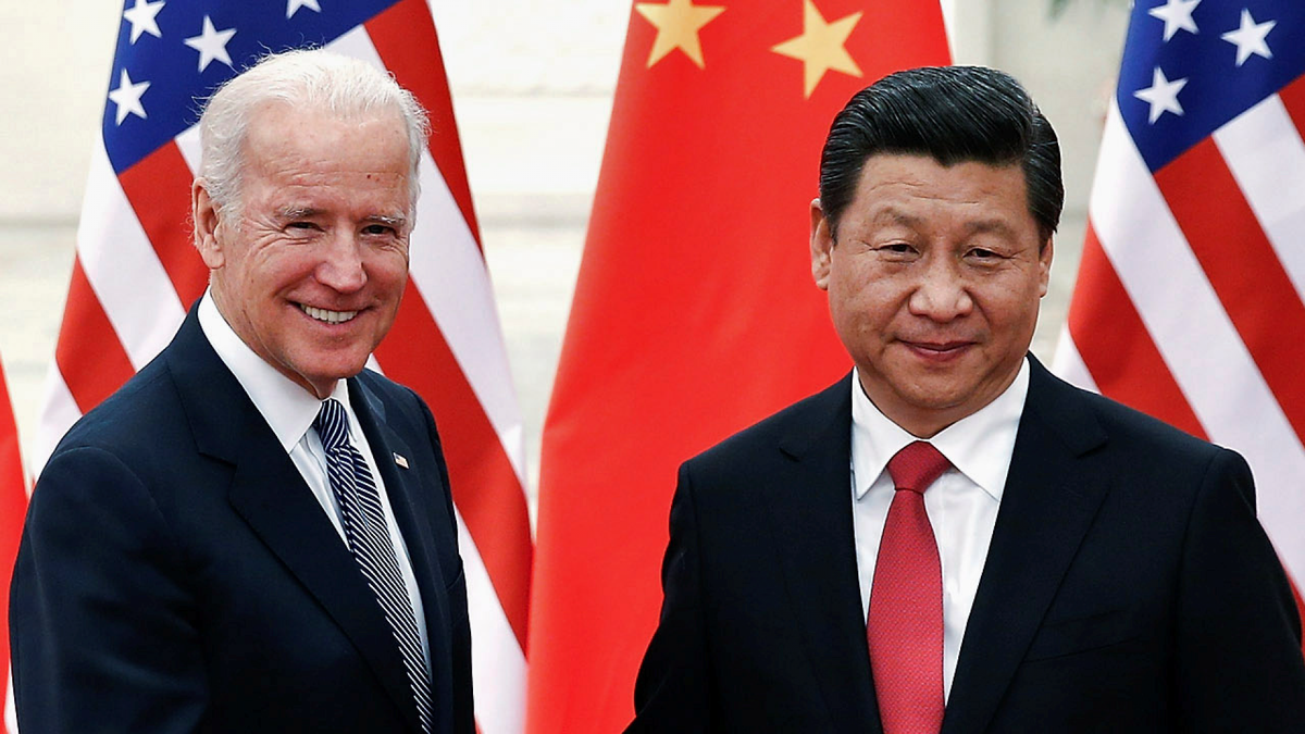 Американские СМИ, ссылаясь на свои источники, анонсируют встречу президента США Джо Байдена с председателем Китайской Народной Республики Си Цзиньпином 15 ноября на саммите АТЭС в Сан-Франциско.