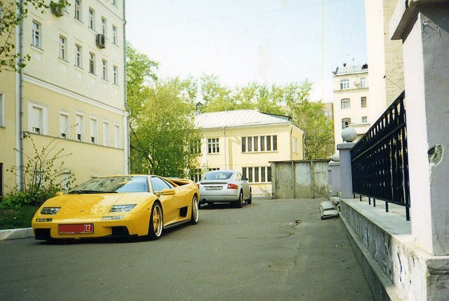 Lamborghini Diablo, которые катались по России и куда их увезли потом авто,авто и мото,автосалон,машины,прошлый век