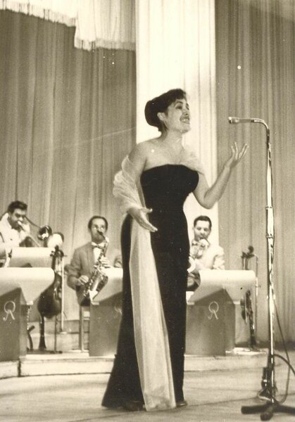 Валентина Дворянинова. Насмотрись, зорька, в реченьку... Памяти Артиста Валентина Дворянинова. Насмотрись, зорька, в реченьку... Памяти Артиста 70