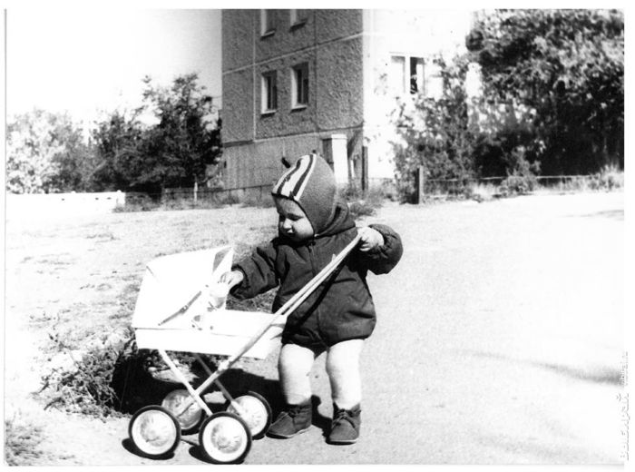 Помимо колясок для двойни начали выпускать и детские модели для кукол / Фото: karaganda.vibirai.ru