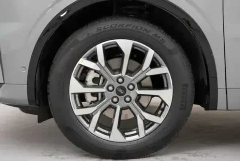 Предпродажа Changan Ford Edge L с батареями BYD начинается в Китае по цене 33 000 долларов США