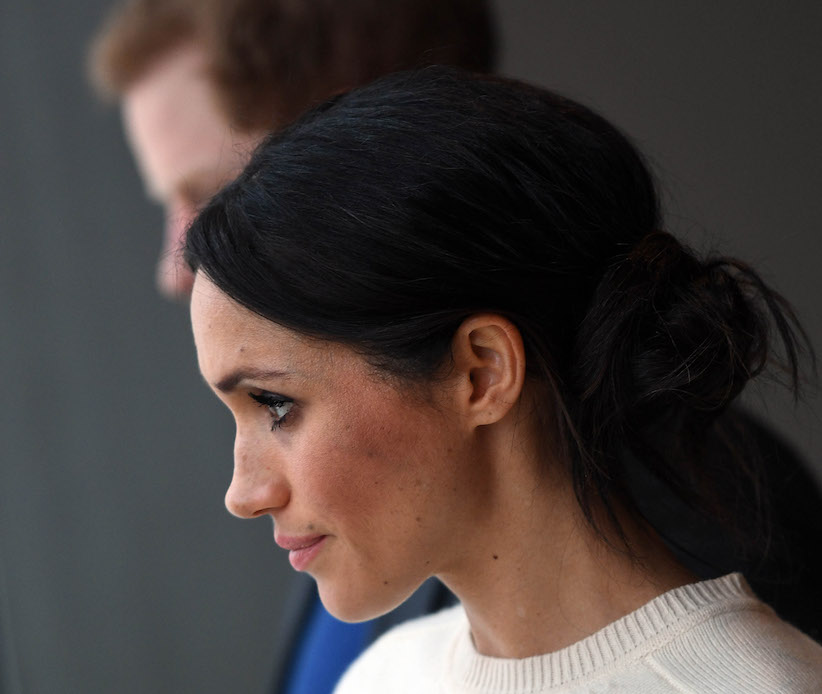 Заменить белых мужчин на чернокожих женщин