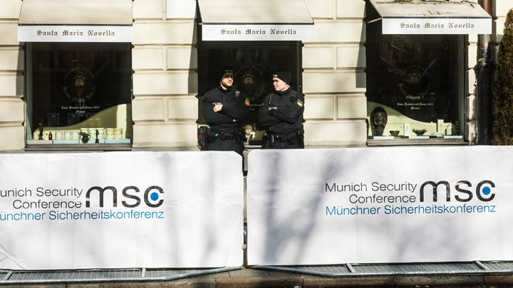 15 лет спустя. Россия начала бойкот Мюнхенской конференции, но этого мало