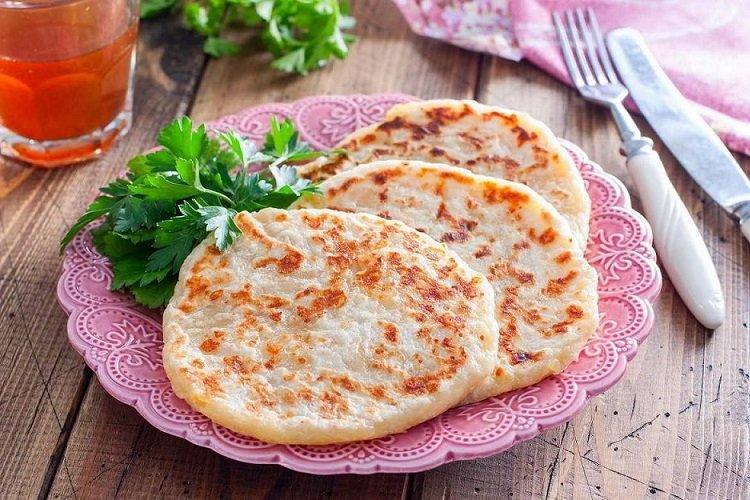 20 быстрых и вкусных сырных лепешек выпечка