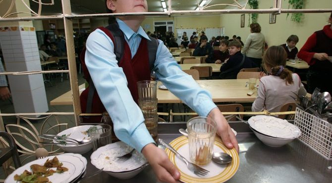 В школах Екатеринбурга детей поделили на бедных и богатых