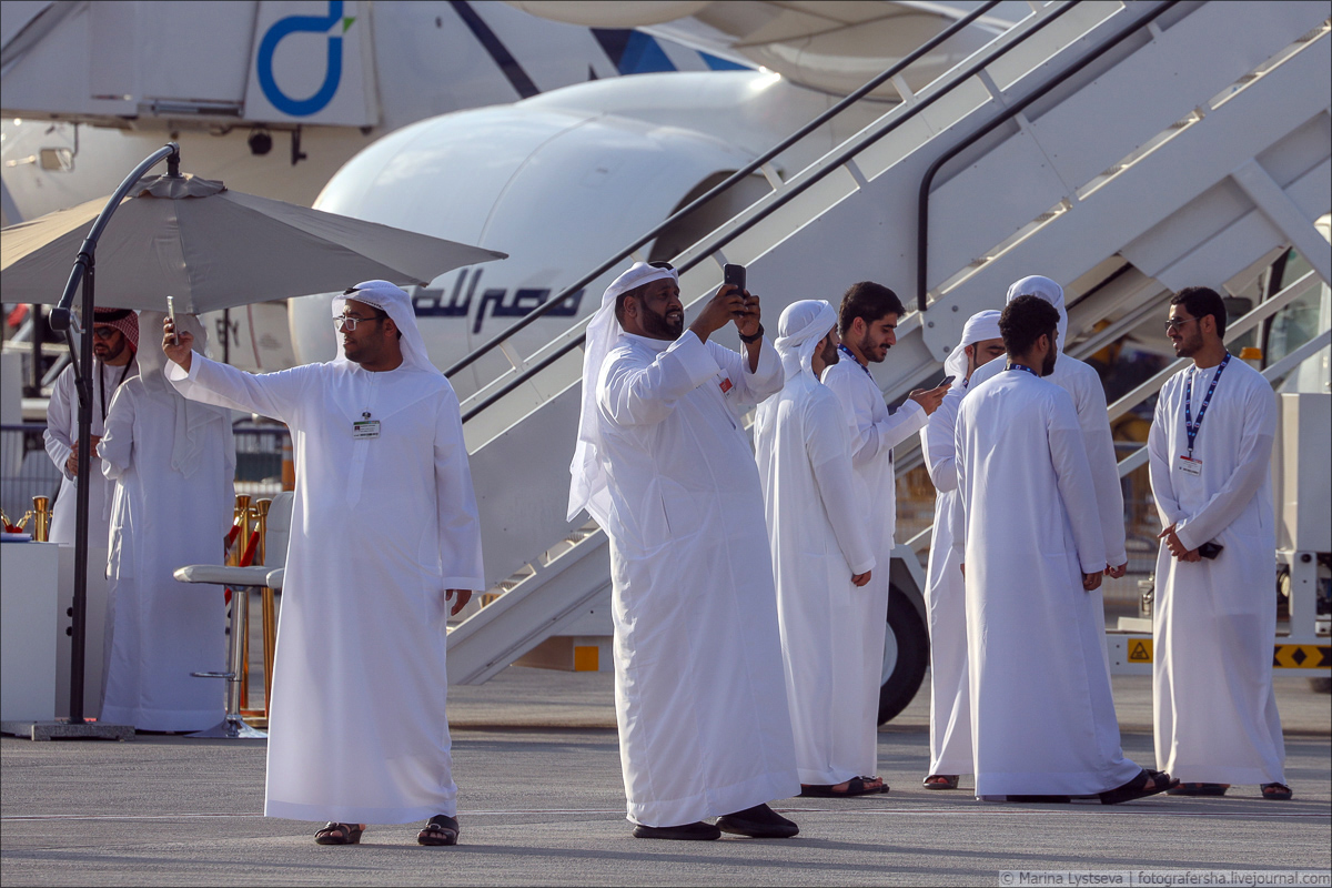 Авиасалон в дубае. Dubai выставки на май. Украинская выставка в Дубае. НАСК переговоры Dubai Airshow. Выставка будущего в Дубае Россия.