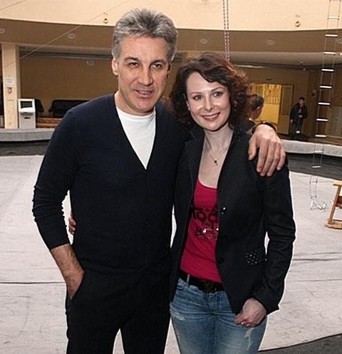 Она сделала ему карьеру, а он ушел к молодой актрисе после 20 лет брака: все жены и дети Алексея Пиманова Алексей, Пиманов, Валентина, Пиманова, когда, закон», «Человек, программы, Алексея, очень, журналист, первого, продюсер, жизнь, чудес», работал, долго, одном, встретить, именно