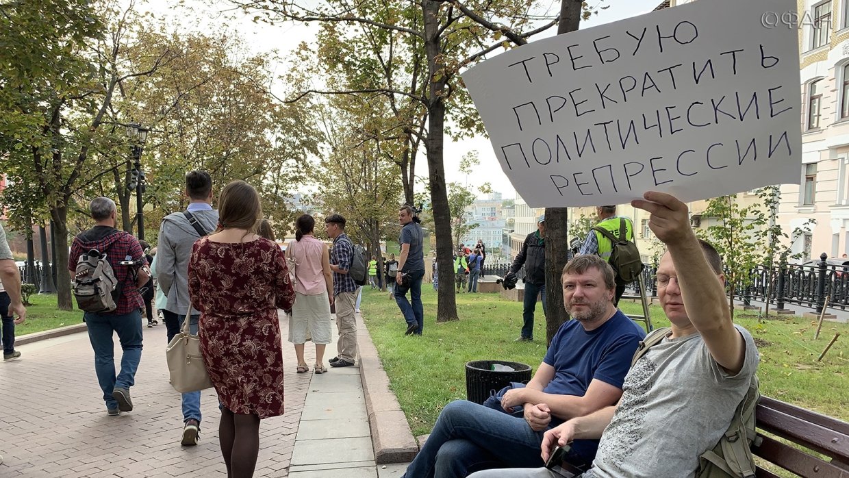 Генерал ФСБ указал на отсутствие программы у сторонников Навального