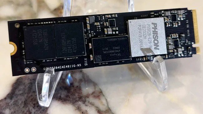 Это основа для самых производительных SSD с PCIe 5.0? Контроллер Phison E28 легко обходит всех конкурентов