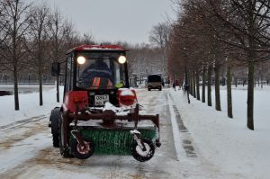 Почти 500 дворов в районе очистили от снега. Фото: Анна Быкова