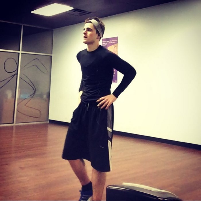 Его дразнили в школе и издевались, а потом он решил изменить себя. Теперь парень модель и мечта тысяч девушек! видео,заморские звезды,звезда,красота,модельный бизнес,развлечение,фото,шоу,шоубиz,шоубиз