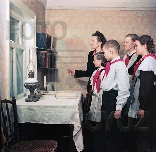 Последний год сталинской эпохи в цвете Последний год сталинской эпохи в цвете