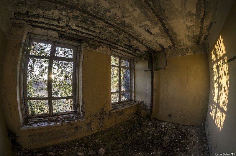 Заросший пионерский лагерь в Крыму Заросший пионерский лагерь в Крыму самостоятельные путешествия,туризм