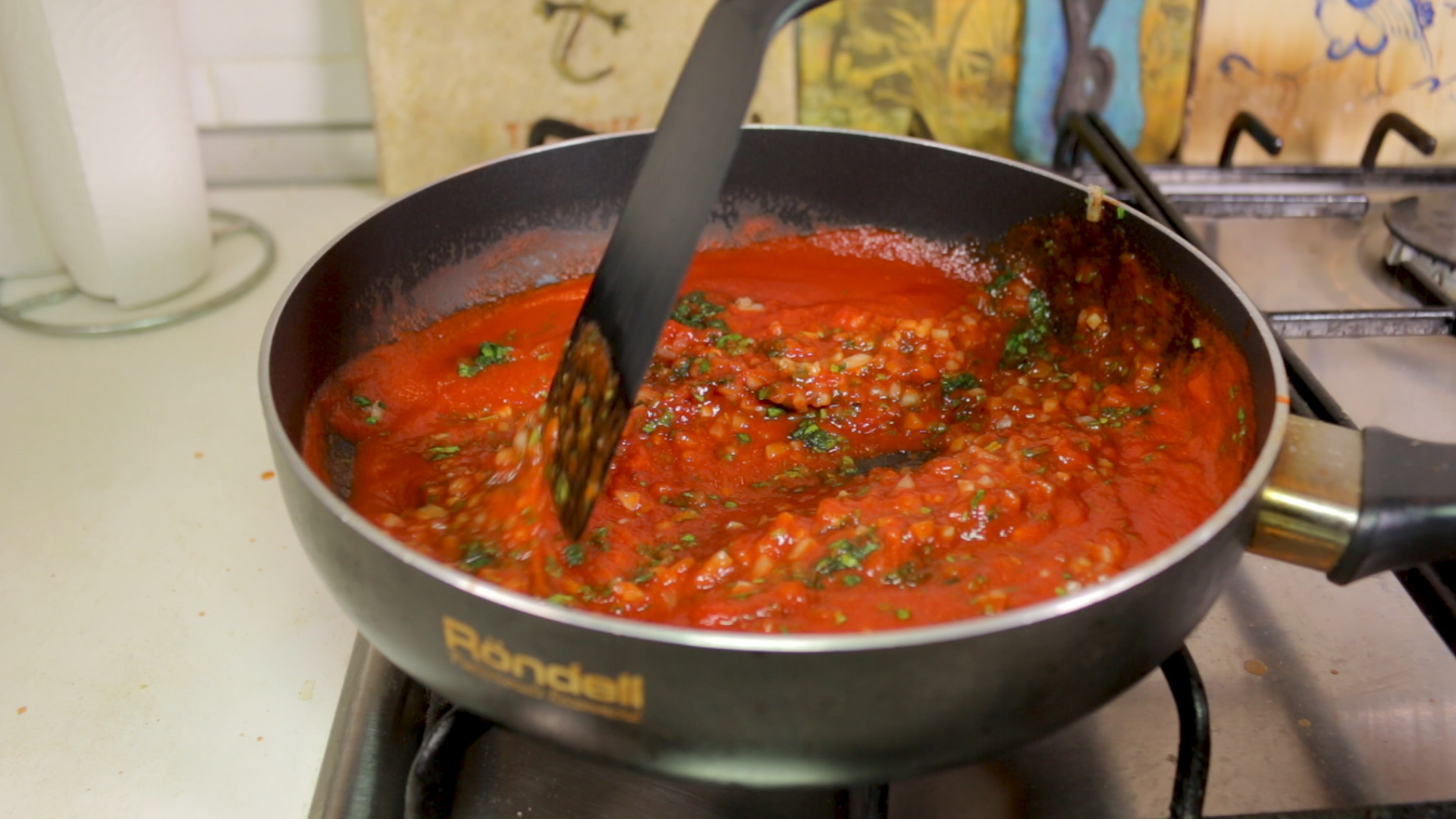 Красный соус для шашлыка по-Армянски мелко, зелень, шашлыку, будут, Приятного, чеснока, шелухи, нарезаем, Перемешиваем, сделать, нарезать, также, ингредиентов, пасты, томатной, необходимо, всего, вместе, отрезав, веточек
