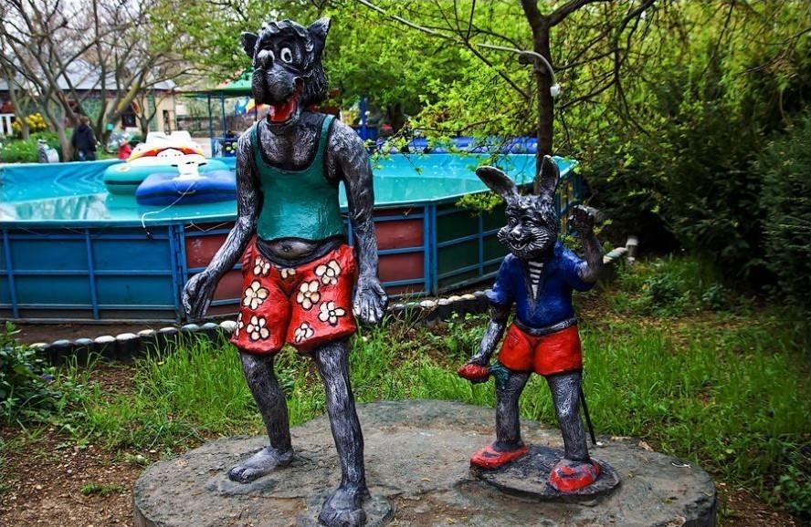 Суровый ЖКХ-арт Суровый ЖКХ-арт стрит-арт