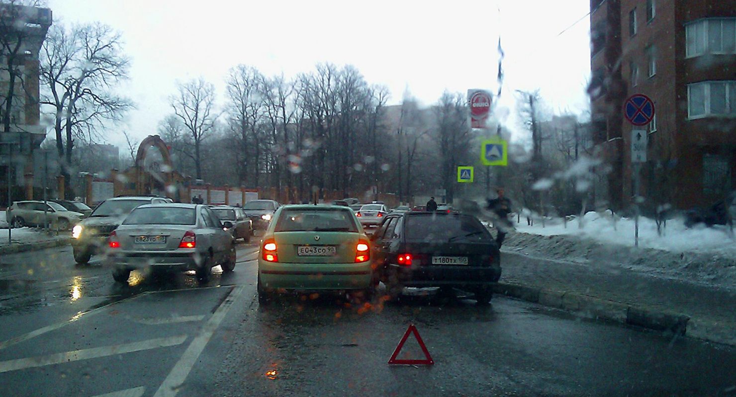 В каких случаях ситуацию на дороге нельзя расценивать как ДТП