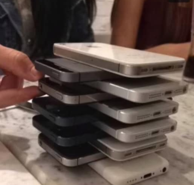 15 забавных кадров об обеспеченных людях, которые решили хвастануть своим достатком 15 забавных кадров об обеспеченных людях, которые решили хвастануть своим достатком