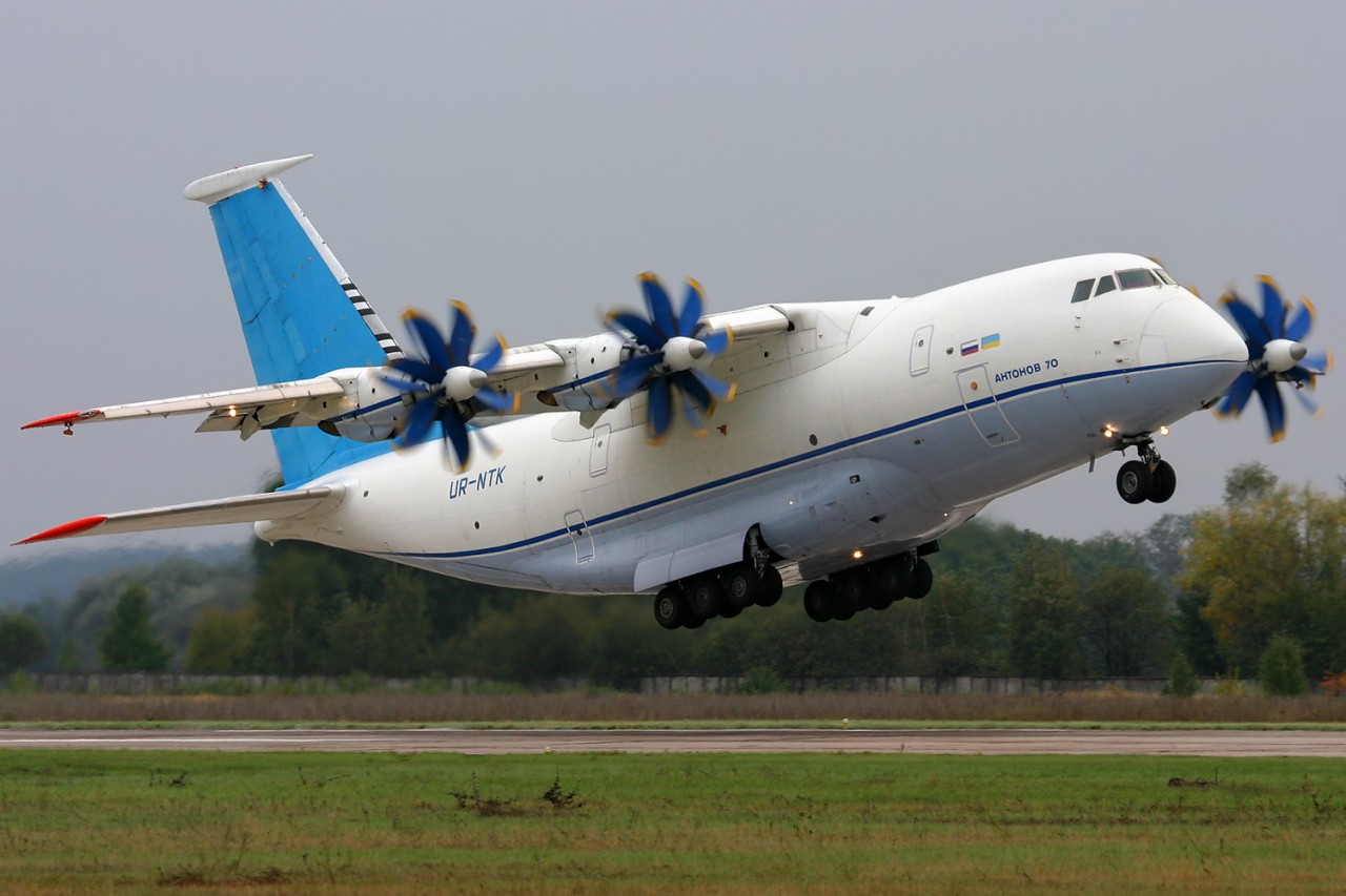 На Украине решили отказаться от российских деталей для самолета АН-70
