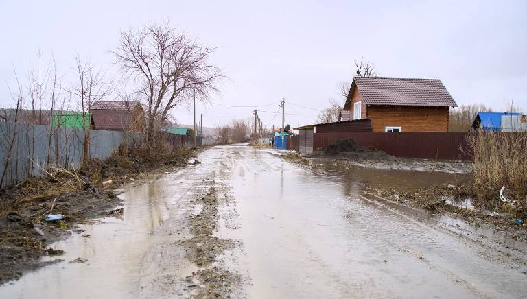 В Юргинском округе из-за затора на Томи под воду ушли несколько десятков домов и дач