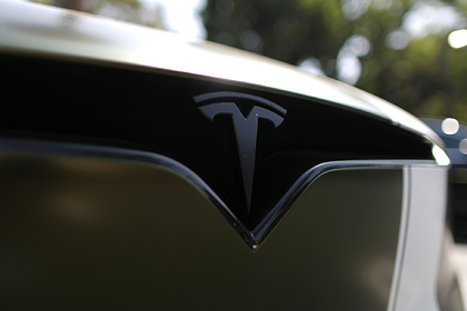 Tesla списывала со счетов покупателей десятки тысяч долларов без разрешения