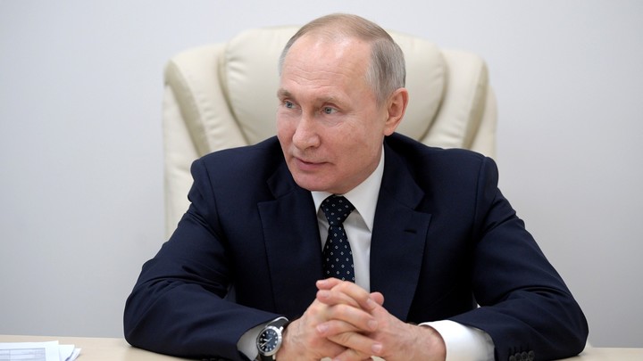 Муторно и тошно, но выбора нет: Путин обратился к России, заверив - "Победим и эту заразу"
