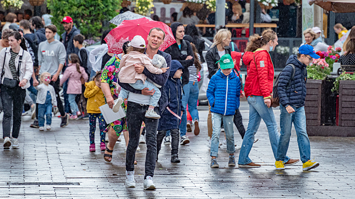 "ЭТО УБИЙСТВО": МИХАИЛ ДЕЛЯГИН ОЦЕНИЛ НОВЫЙ БЮДЖЕТ РОССИИ