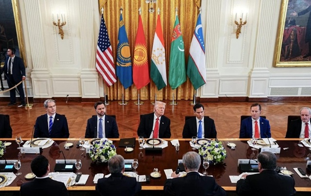 «Стеклянные бусы» Трампа для постсоветских элит