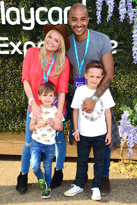 Солистка Spice Girls Эмма Бантон вышла замуж после 23 лет отношений Свадьбы,Звездные свадьбы