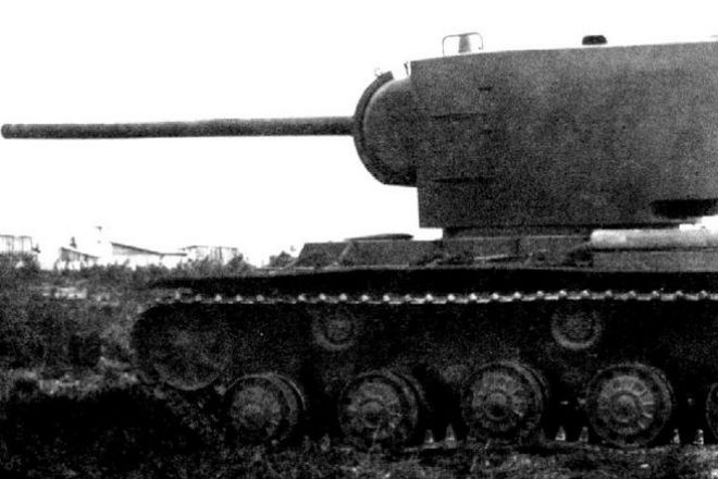 Сверхтяжёлые танки СССР: железные монстры на передовой 