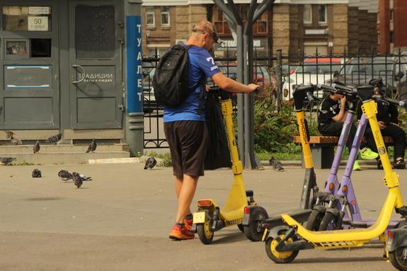 В Петербурге кикшеринги страхуют пользователей