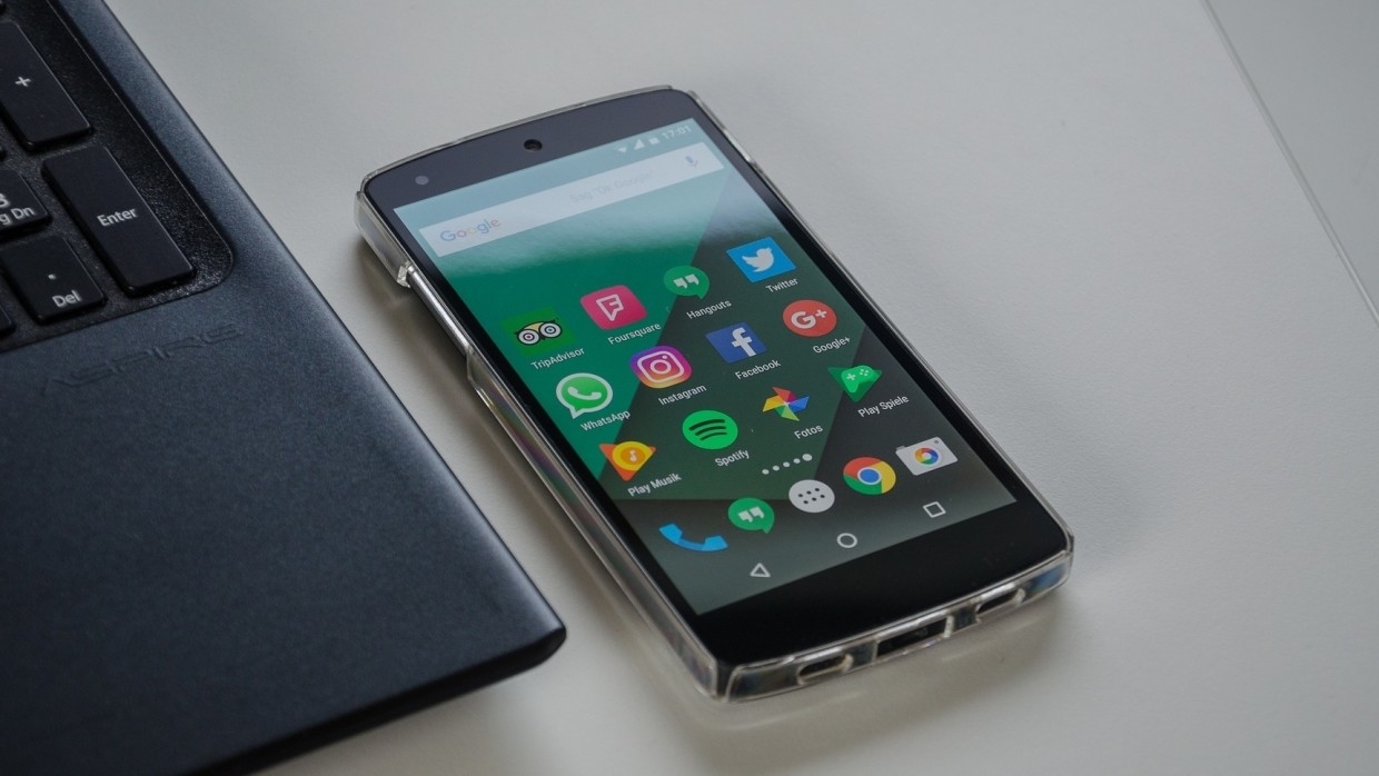 Психолог Идзиковский назвал зависимость от социальных сетей причиной стресса